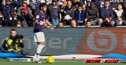 上光荣榜，大连英博一线队主教练李国旭获得辽宁五一劳动奖章