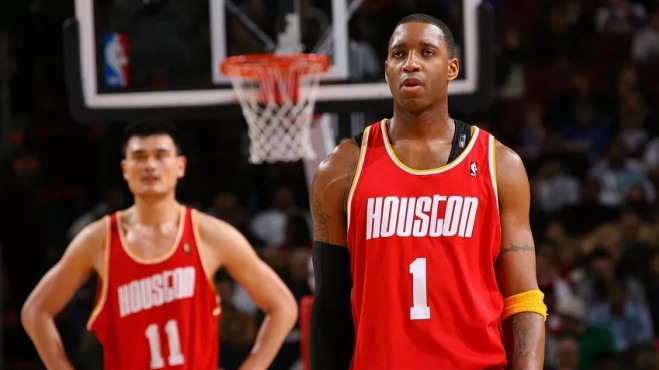 掘金约基奇豪取三双战胜快船（约基奇砍下三双，掘金力克快船）